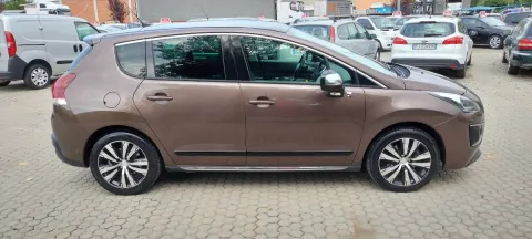 Peugeot 3008 2.0 hdi Hybrid4 - Immagine 7