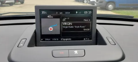 Peugeot 3008 2.0 hdi Hybrid4 - Immagine 13