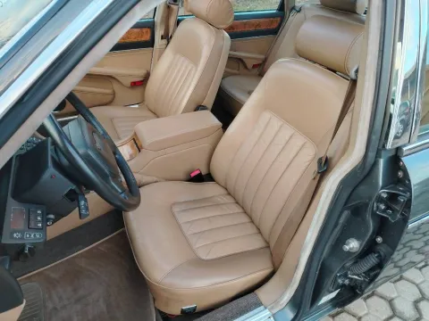 Jaguar XJ6 4.0 Daimler cat. - Immagine 10