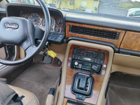 Jaguar XJ6 4.0 Daimler cat. - Immagine 14