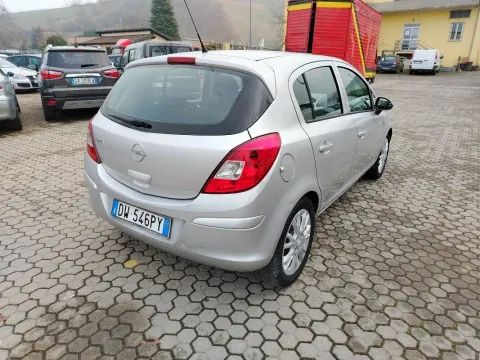 Opel Corsa 5p 1.2 Enjoy c/radio - Immagine 3