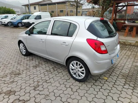 Opel Corsa 5p 1.2 Enjoy c/radio - Immagine 4