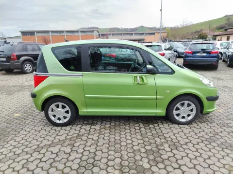 Peugeot 1007 1.4 hdi Trendy - Immagine 7