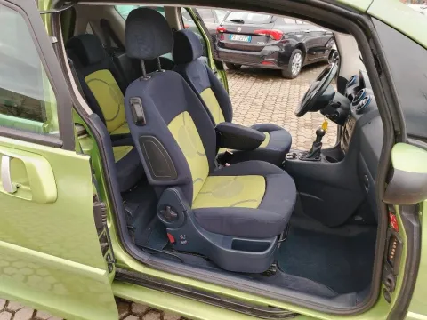 Peugeot 1007 1.4 hdi Trendy - Immagine 13
