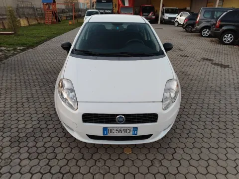 Fiat Grande Punto 5p 1.4 Dynamic 77cv - Immagine 5