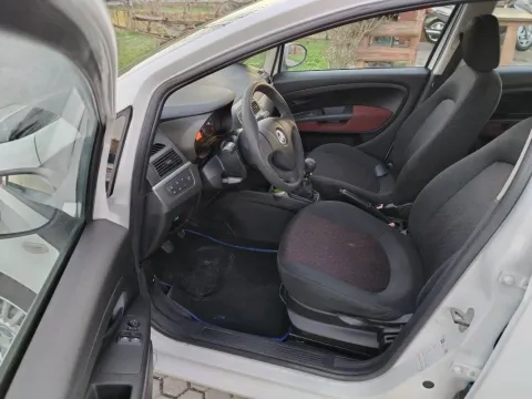 Fiat Grande Punto 5p 1.4 Dynamic 77cv - Immagine 10