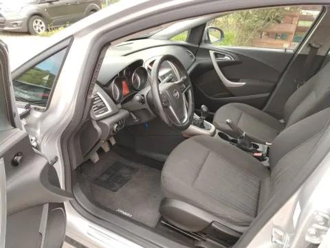 Opel Astra 5p 1.7 cdti Cosmo 110cv - Immagine 9
