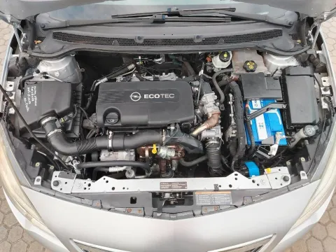 Opel Astra 5p 1.7 cdti Cosmo 110cv - Immagine 15