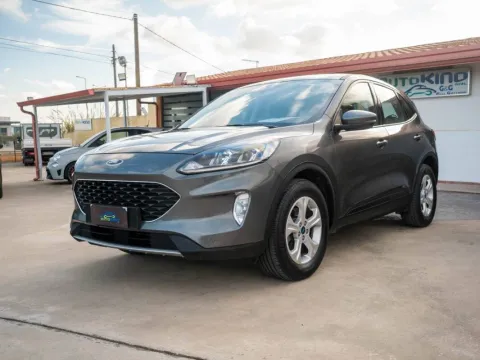 Ford Kuga 1.5 ecoblue Connect 2wd 120cv auto - Immagine 3
