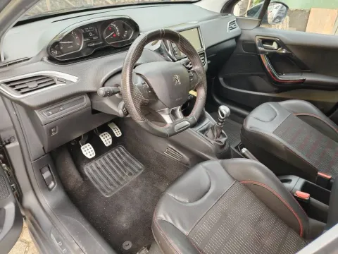 Peugeot 208 5p 1.6 bluehdi GT Line s&s 120cv - Immagine 10