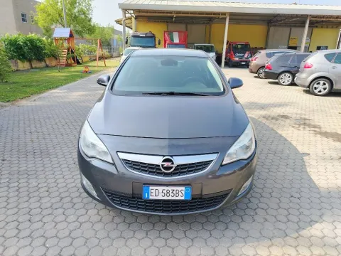 Opel Astra 5p 1.4 Cosmo 100cv 5p - Immagine 5