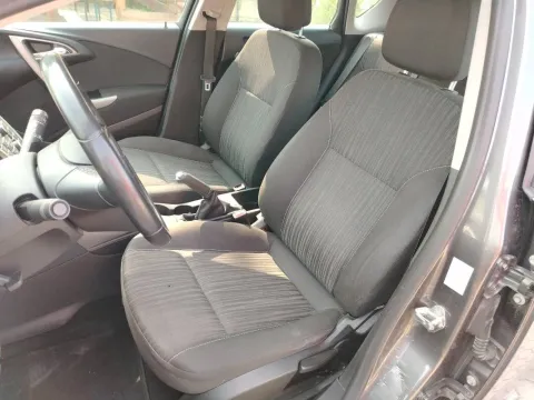 Opel Astra 5p 1.4 Cosmo 100cv 5p - Immagine 10