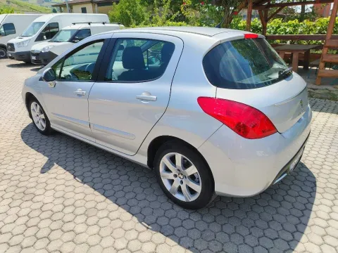 Peugeot 308 5p 1.6 e-hdi 8v Access s&s 112cv - Immagine 4