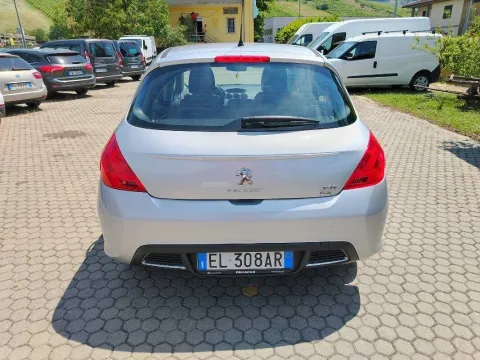 Peugeot 308 5p 1.6 e-hdi 8v Access s&s 112cv - Immagine 7
