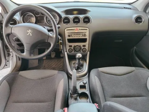Peugeot 308 5p 1.6 e-hdi 8v Access s&s 112cv - Immagine 12