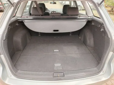 Mazda 6 Wagon 2.0 cd Leather&Bose 136cv - Immagine 13
