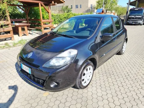 Renault Clio 5p 1.2 16v Dynamique Gpl - Immagine 1