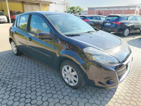 Renault Clio 5p 1.2 16v Dynamique Gpl - Immagine 2