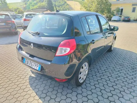 Renault Clio 5p 1.2 16v Dynamique Gpl - Immagine 3