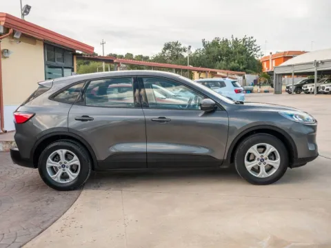 Ford Kuga 1.5 ecoblue Connect 2wd 120cv auto - Immagine 8