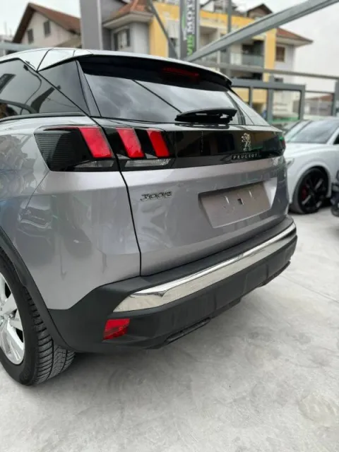 Peugeot 3008 1.5 bluehdi Business s&s 130cv eat8 - Immagine 6