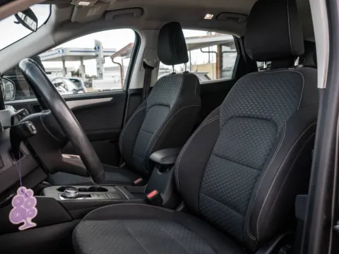 Ford Kuga 1.5 ecoblue Connect 2wd 120cv auto - Immagine 11