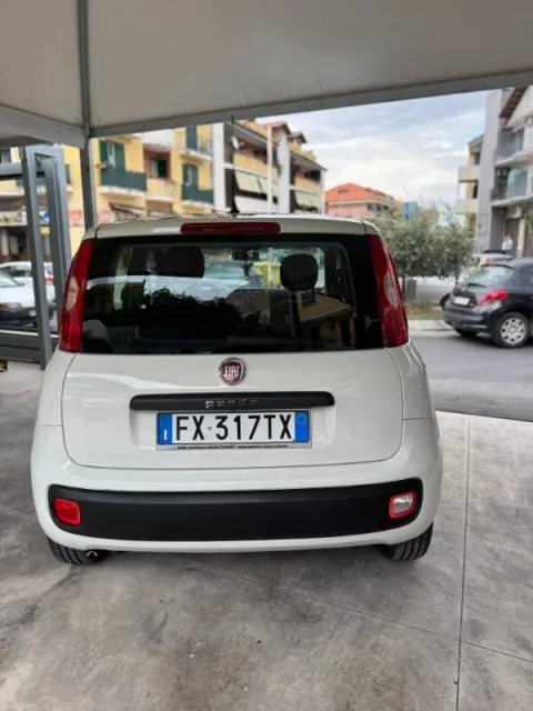 Fiat Panda 1.2 Easy s&s 69cv my19 - Immagine 4