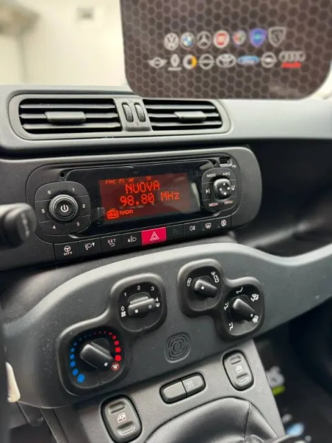 Fiat Panda 1.0 firefly hybrid s&s 70cv - Immagine 13