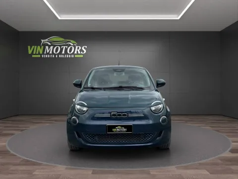 Fiat 500e 42 kWh La Prima - Immagine 1