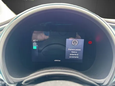 Fiat 500e 42 kWh La Prima - Immagine 10