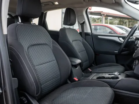 Ford Kuga 1.5 ecoblue Connect 2wd 120cv auto - Immagine 16
