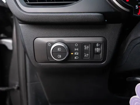 Ford Kuga 1.5 ecoblue Connect 2wd 120cv auto - Immagine 18