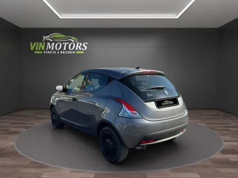 Lancia Ypsilon 1.2 MonogRam Gpl 69cv - Immagine 3