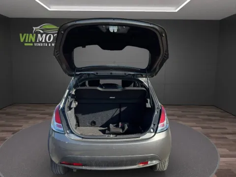 Lancia Ypsilon 1.2 MonogRam Gpl 69cv - Immagine 9