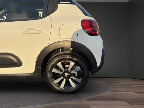 Citroen C3 1.2 puretech Shine Pack s&s 110cv eat6 my20 - Immagine 12
