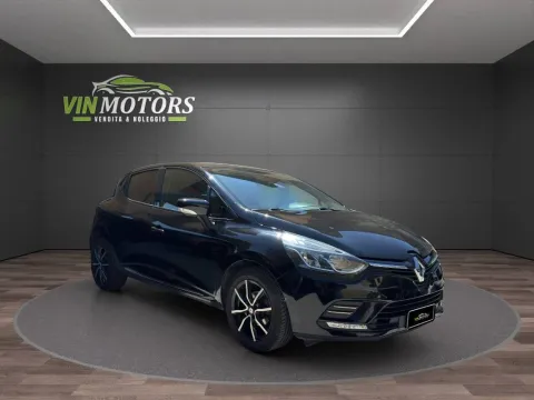 Renault Clio 1.5 dci Moschino Intens 75cv - Immagine 5