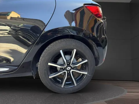 Renault Clio 1.5 dci Moschino Intens 75cv - Immagine 14