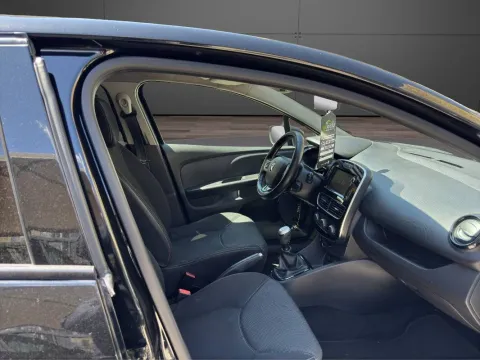 Renault Clio 1.5 dci Moschino Intens 75cv - Immagine 18