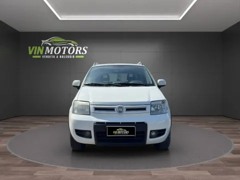 Fiat Panda 1.3 mjt 16v Climbing 4x4 75cv my12 - Immagine 1