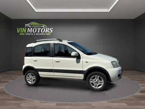 Fiat Panda 1.3 mjt 16v Climbing 4x4 75cv my12 - Immagine 4