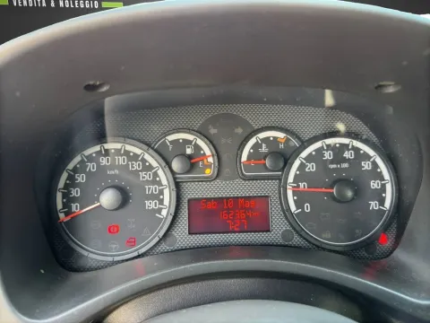 Fiat Panda 1.3 mjt 16v Climbing 4x4 75cv my12 - Immagine 13