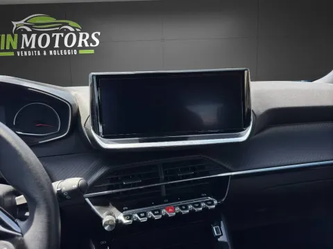 Peugeot 2008 1.2 puretech Active s&s 100cv - Immagine 21