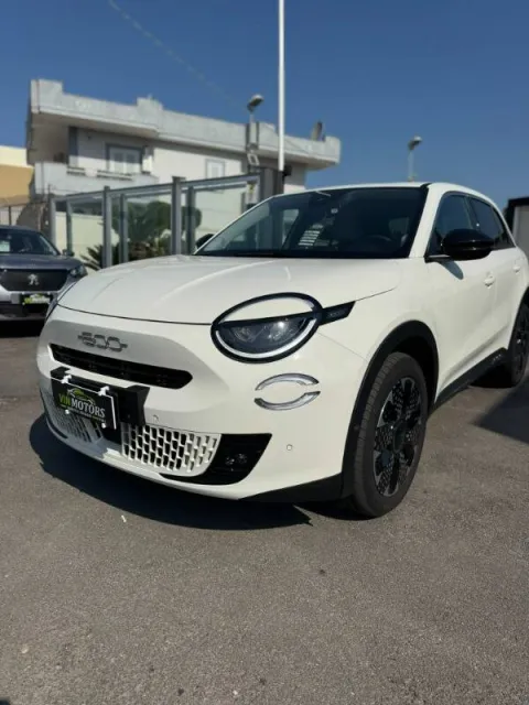 Fiat 600 1.2 hybrid La Prima 110cv auto - Immagine 2