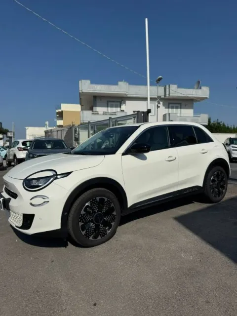Fiat 600 1.2 hybrid La Prima 110cv auto - Immagine 3