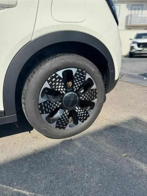 Fiat 600 1.2 hybrid La Prima 110cv auto - Immagine 4