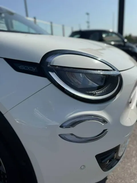 Fiat 600 1.2 hybrid La Prima 110cv auto - Immagine 11