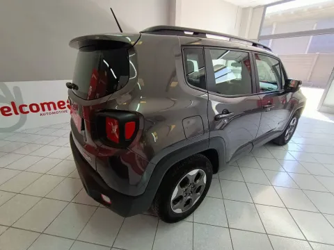 Jeep Renegade 1.6 mjt Business fwd 105cv - Immagine 4