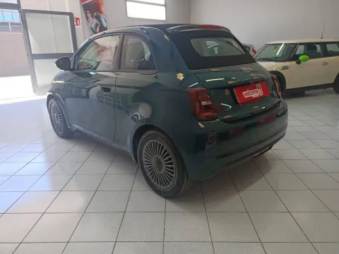 Fiat 500e 3+1 42 kWh La Prima - Immagine 10