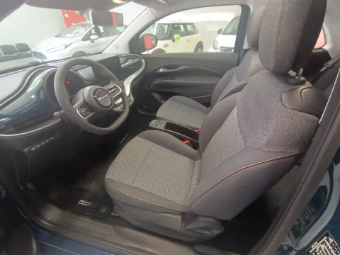Fiat 500e 3+1 42 kWh La Prima - Immagine 14