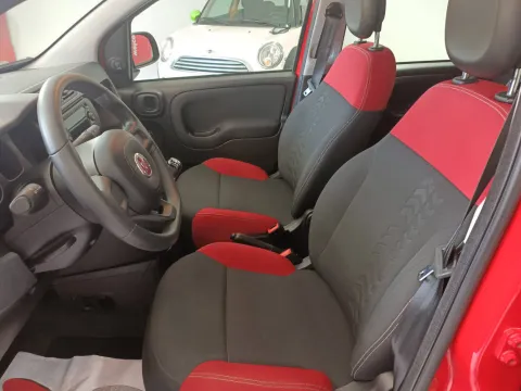 Fiat Panda 1.2 Connected by Wind s&s 69cv - Immagine 10